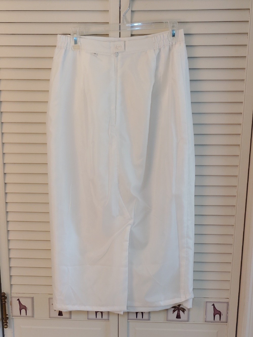Lily Lee Elegant White Women's Skirt Suit Set - Picture 8 of 9